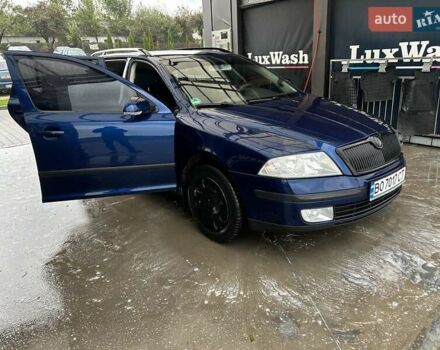 Синий Шкода Октавия, объемом двигателя 1.6 л и пробегом 300 тыс. км за 6000 $, фото 6 на Automoto.ua