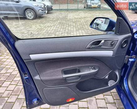 Синий Шкода Октавия, объемом двигателя 1.6 л и пробегом 227 тыс. км за 6200 $, фото 15 на Automoto.ua