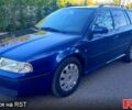 Синий Шкода Октавия, объемом двигателя 1.6 л и пробегом 200 тыс. км за 6000 $, фото 1 на Automoto.ua