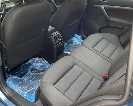 Синий Шкода Октавия, объемом двигателя 1.6 л и пробегом 180 тыс. км за 8800 $, фото 5 на Automoto.ua