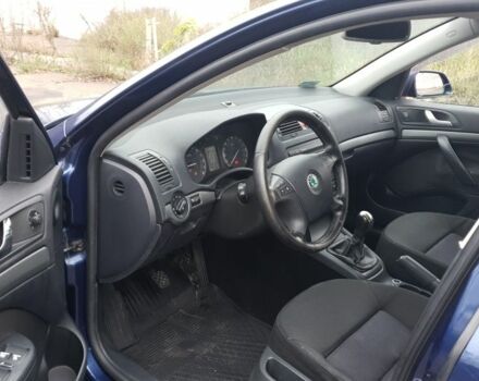 Синій Шкода Октавія, об'ємом двигуна 2 л та пробігом 333 тис. км за 3000 $, фото 5 на Automoto.ua