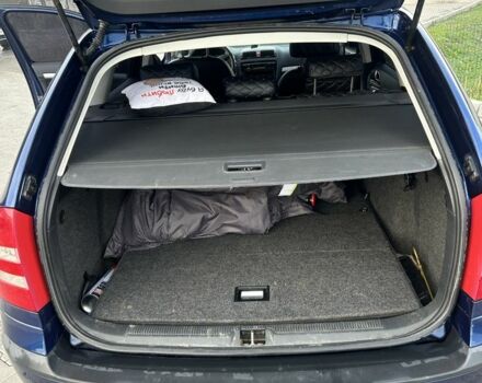 Синий Шкода Октавия, объемом двигателя 1.6 л и пробегом 300 тыс. км за 6000 $, фото 2 на Automoto.ua