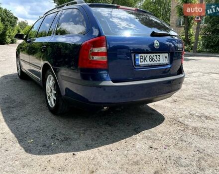 Синій Шкода Октавія, об'ємом двигуна 1.6 л та пробігом 215 тис. км за 4700 $, фото 10 на Automoto.ua