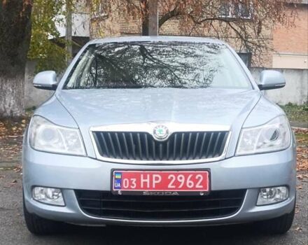 Синий Шкода Октавия, объемом двигателя 1.8 л и пробегом 227 тыс. км за 7800 $, фото 1 на Automoto.ua