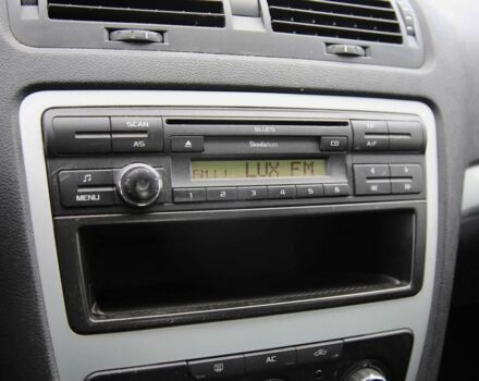 Шкода Октавія 2009 у Харкові на Automoto.ua Синій Шкода Октавія, об'ємом двигуна 1.6 л та пробігом 249 тис. км за 6999 $, фото 14 на Automoto.ua