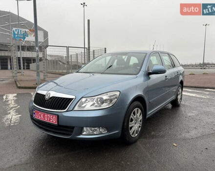 Синий Шкода Октавия, объемом двигателя 1.6 л и пробегом 86 тыс. км за 7900 $, фото 2 на Automoto.ua