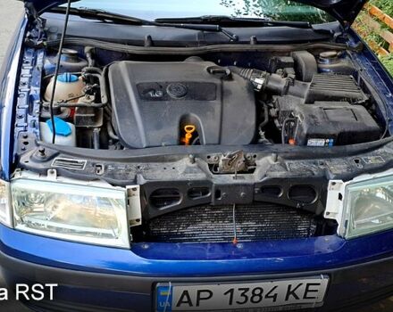 Синий Шкода Октавия, объемом двигателя 1.6 л и пробегом 176 тыс. км за 6000 $, фото 2 на Automoto.ua