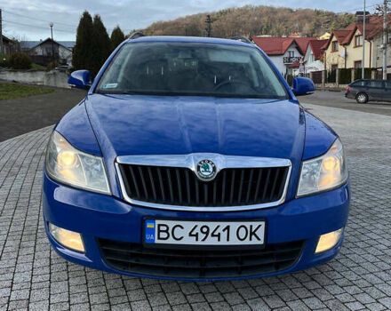 Синий Шкода Октавия, объемом двигателя 1.6 л и пробегом 245 тыс. км за 6800 $, фото 2 на Automoto.ua
