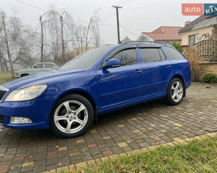 Синій Шкода Октавія, об'ємом двигуна 1.6 л та пробігом 299 тис. км за 6299 $, фото 1 на Automoto.ua