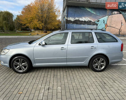 Шкода Октавия 2009 в Луцке на Automoto.ua Синий Шкода Октавия, объемом двигателя 0 л и пробегом 274 тыс. км за 6850 $, фото 7 на Automoto.ua