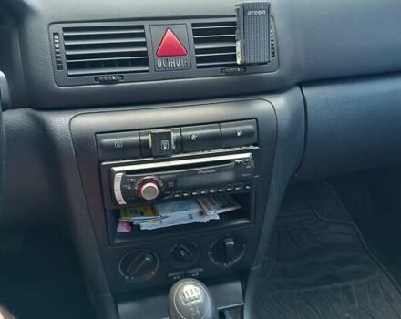 Синий Шкода Октавия, объемом двигателя 1.6 л и пробегом 252 тыс. км за 4999 $, фото 1 на Automoto.ua