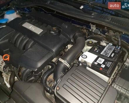 Синий Шкода Октавия, объемом двигателя 1.6 л и пробегом 176 тыс. км за 6800 $, фото 11 на Automoto.ua