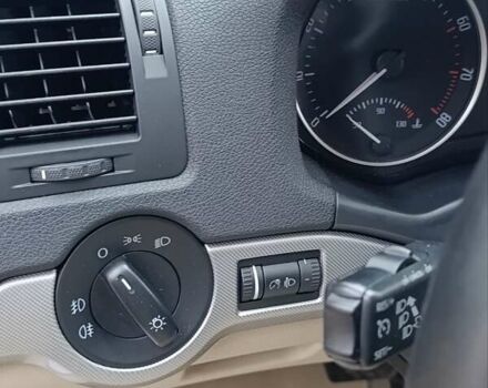 Синий Шкода Октавия, объемом двигателя 1.8 л и пробегом 228 тыс. км за 7600 $, фото 42 на Automoto.ua