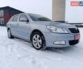 Синий Шкода Октавия, объемом двигателя 1.8 л и пробегом 230 тыс. км за 7600 $, фото 1 на Automoto.ua