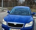 Синий Шкода Октавия, объемом двигателя 1.8 л и пробегом 176 тыс. км за 10500 $, фото 1 на Automoto.ua
