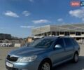 Синий Шкода Октавия, объемом двигателя 1.8 л и пробегом 224 тыс. км за 7400 $, фото 1 на Automoto.ua