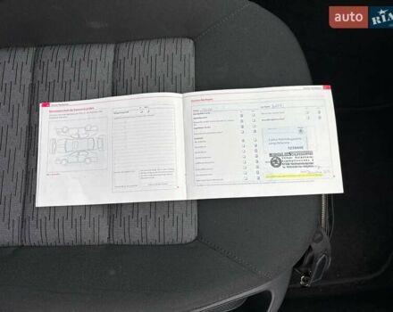 Синий Шкода Октавия, объемом двигателя 1.6 л и пробегом 86 тыс. км за 7900 $, фото 35 на Automoto.ua