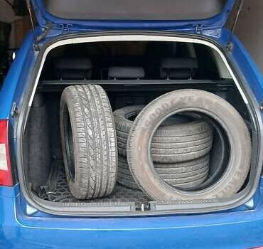 Синій Шкода Октавія, об'ємом двигуна 1.6 л та пробігом 205 тис. км за 7150 $, фото 7 на Automoto.ua