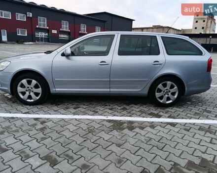 Синій Шкода Октавія, об'ємом двигуна 1.8 л та пробігом 228 тис. км за 7400 $, фото 1 на Automoto.ua