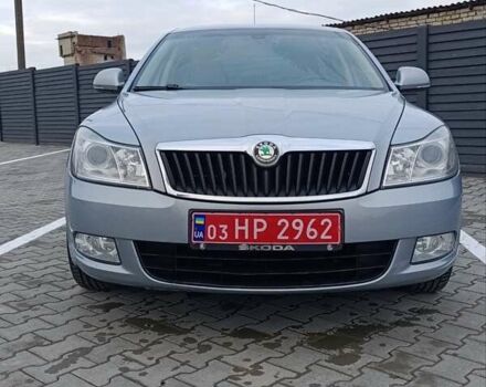 Синій Шкода Октавія, об'ємом двигуна 1.8 л та пробігом 228 тис. км за 7400 $, фото 2 на Automoto.ua