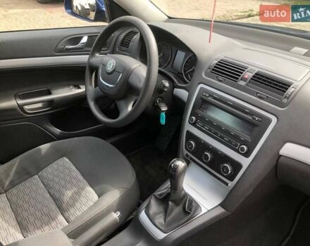 Синий Шкода Октавия, объемом двигателя 1.4 л и пробегом 266 тыс. км за 5800 $, фото 14 на Automoto.ua