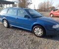 Синій Шкода Октавія, об'ємом двигуна 1.6 л та пробігом 290 тис. км за 3700 $, фото 1 на Automoto.ua