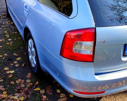 Синій Шкода Октавія, об'ємом двигуна 1.8 л та пробігом 218 тис. км за 7600 $, фото 4 на Automoto.ua