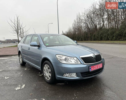 Синий Шкода Октавия, объемом двигателя 1.6 л и пробегом 86 тыс. км за 7900 $, фото 1 на Automoto.ua