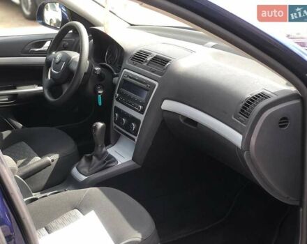 Синий Шкода Октавия, объемом двигателя 1.4 л и пробегом 266 тыс. км за 5800 $, фото 12 на Automoto.ua