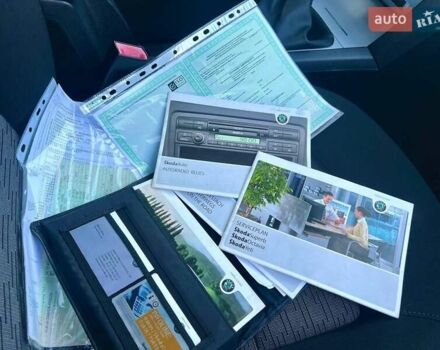 Шкода Октавия 2010 в Полтаве на Automoto.ua Синий Шкода Октавия, объемом двигателя 1.6 л и пробегом 233 тыс. км за 7800 $, фото 157 на Automoto.ua