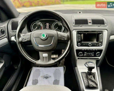 Синій Шкода Октавія, об'ємом двигуна 2 л та пробігом 205 тис. км за 11000 $, фото 28 на Automoto.ua