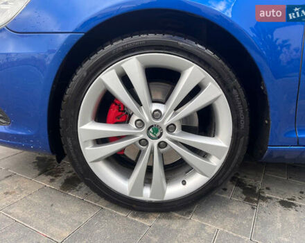 Синій Шкода Октавія, об'ємом двигуна 2 л та пробігом 205 тис. км за 11000 $, фото 80 на Automoto.ua