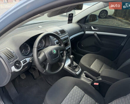 Синий Шкода Октавия, объемом двигателя 1.6 л и пробегом 186 тыс. км за 8400 $, фото 74 на Automoto.ua