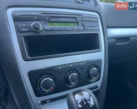 Шкода Октавия 2010 в Полтаве на Automoto.ua Синий Шкода Октавия, объемом двигателя 1.6 л и пробегом 233 тыс. км за 7800 $, фото 129 на Automoto.ua