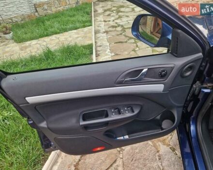 Синий Шкода Октавия, объемом двигателя 1.8 л и пробегом 181 тыс. км за 7200 $, фото 17 на Automoto.ua