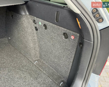 Синий Шкода Октавия, объемом двигателя 1.6 л и пробегом 186 тыс. км за 8400 $, фото 103 на Automoto.ua