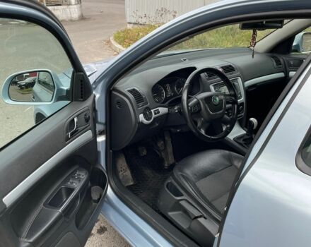 Синій Шкода Октавія, об'ємом двигуна 1.6 л та пробігом 361 тис. км за 6307 $, фото 12 на Automoto.ua