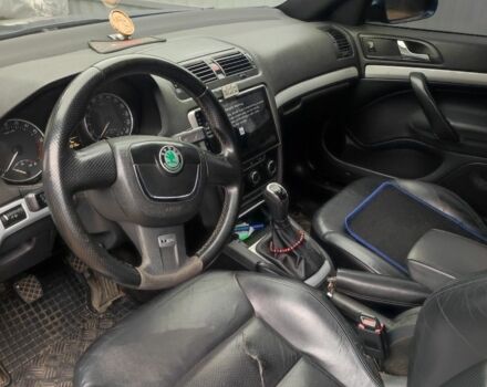 Синий Шкода Октавия, объемом двигателя 1.6 л и пробегом 330 тыс. км за 7094 $, фото 1 на Automoto.ua