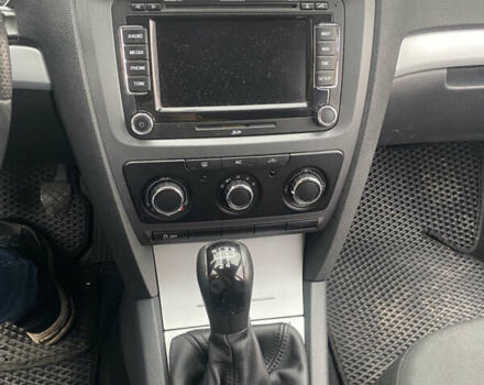 Синій Шкода Октавія, об'ємом двигуна 1.6 л та пробігом 294 тис. км за 7000 $, фото 16 на Automoto.ua