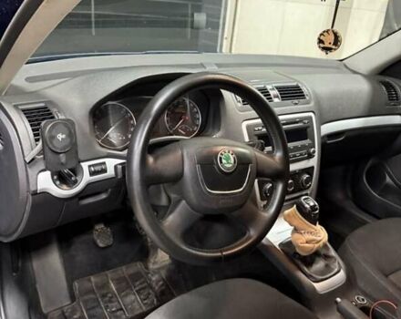 Синий Шкода Октавия, объемом двигателя 1.9 л и пробегом 300 тыс. км за 7800 $, фото 6 на Automoto.ua