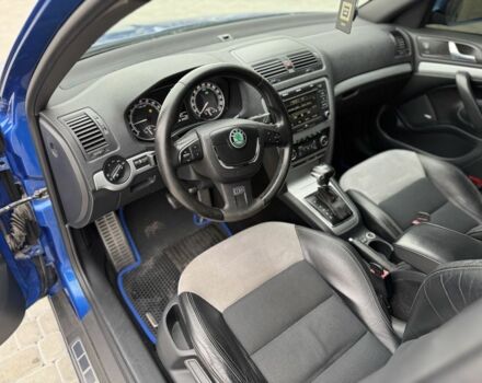 Синий Шкода Октавия, объемом двигателя 2 л и пробегом 270 тыс. км за 8700 $, фото 4 на Automoto.ua