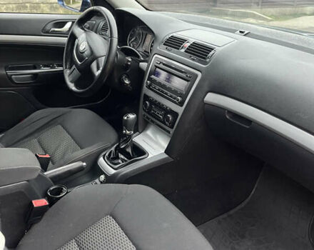 Синий Шкода Октавия, объемом двигателя 1.4 л и пробегом 273 тыс. км за 5900 $, фото 46 на Automoto.ua