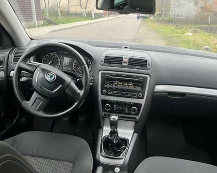 Синий Шкода Октавия, объемом двигателя 1.4 л и пробегом 273 тыс. км за 5900 $, фото 42 на Automoto.ua