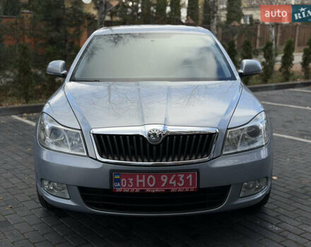 Синий Шкода Октавия, объемом двигателя 1.6 л и пробегом 186 тыс. км за 8400 $, фото 1 на Automoto.ua
