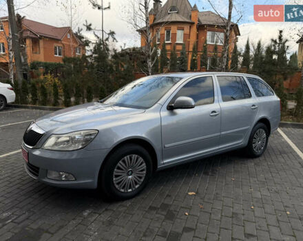 Синий Шкода Октавия, объемом двигателя 1.6 л и пробегом 186 тыс. км за 8400 $, фото 6 на Automoto.ua