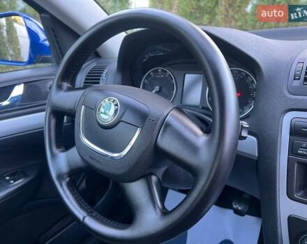 Шкода Октавия 2010 в Полтаве на Automoto.ua Синий Шкода Октавия, объемом двигателя 1.6 л и пробегом 233 тыс. км за 7800 $, фото 107 на Automoto.ua