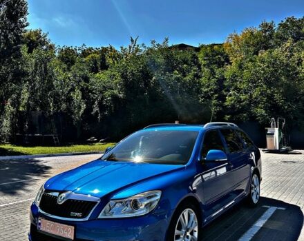Синій Шкода Октавія, об'ємом двигуна 2 л та пробігом 250 тис. км за 9700 $, фото 1 на Automoto.ua