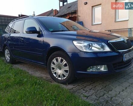 Синий Шкода Октавия, объемом двигателя 1.6 л и пробегом 270 тыс. км за 6200 $, фото 1 на Automoto.ua