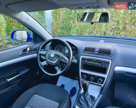 Шкода Октавия 2010 в Полтаве на Automoto.ua Синий Шкода Октавия, объемом двигателя 1.6 л и пробегом 233 тыс. км за 7800 $, фото 106 на Automoto.ua