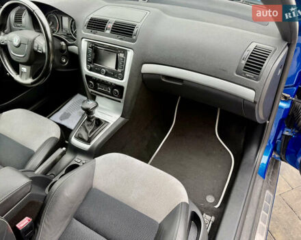 Синій Шкода Октавія, об'ємом двигуна 2 л та пробігом 205 тис. км за 11000 $, фото 53 на Automoto.ua